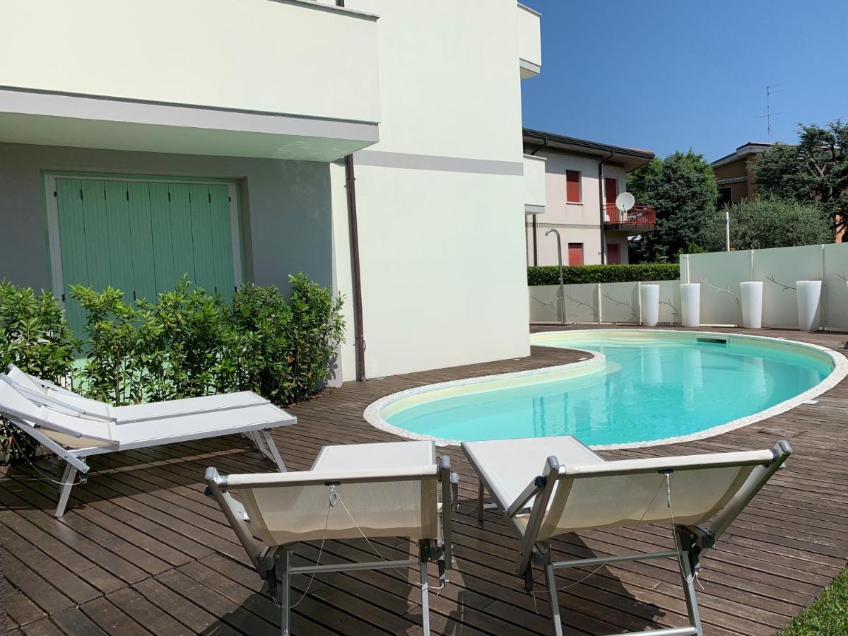 Residence Del Lago Desenzano del Garda Bagian luar foto