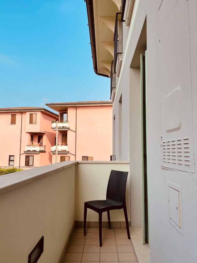 Residence Del Lago Desenzano del Garda Bagian luar foto