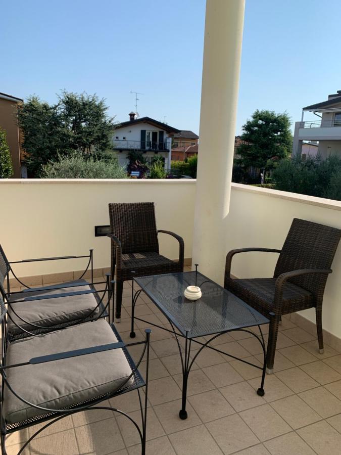 Residence Del Lago Desenzano del Garda Bagian luar foto