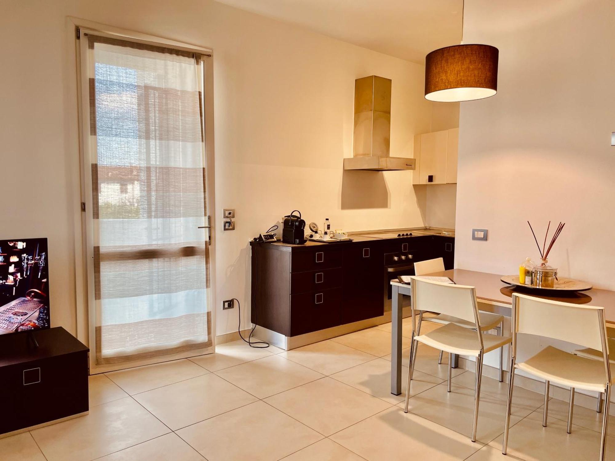 Residence Del Lago Desenzano del Garda Bagian luar foto