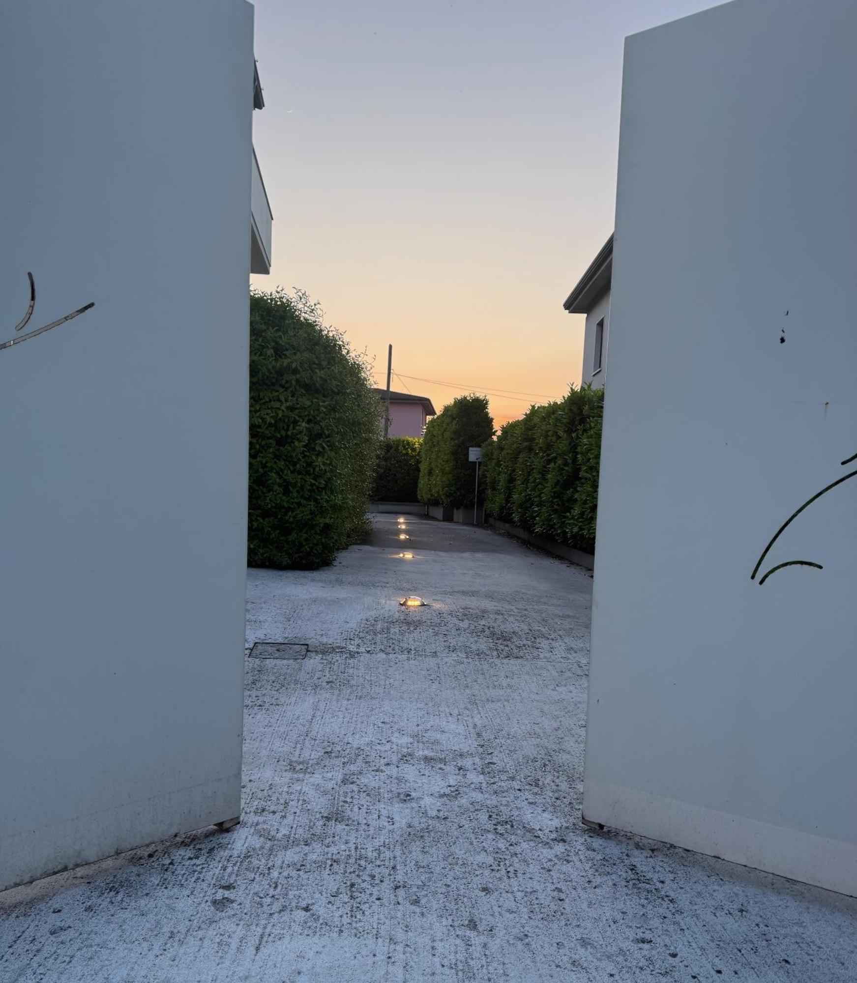 Residence Del Lago Desenzano del Garda Bagian luar foto