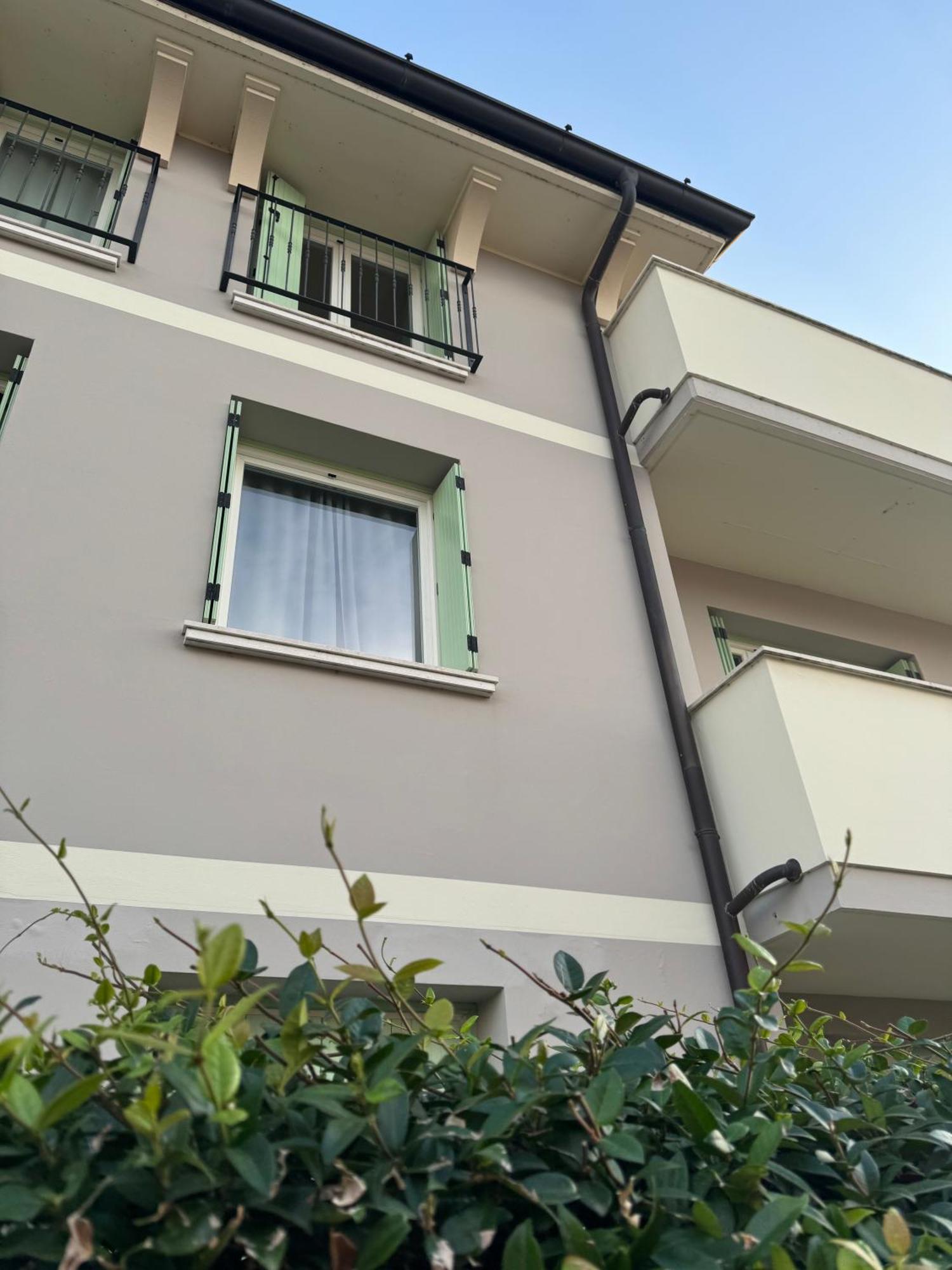 Residence Del Lago Desenzano del Garda Bagian luar foto
