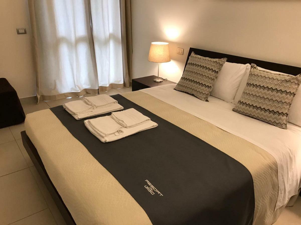 Residence Del Lago Desenzano del Garda Bagian luar foto